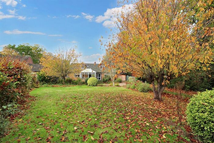 3 Bedroom Detached House For Sale In Cromer Road, Aylsham, Norwich, NR11