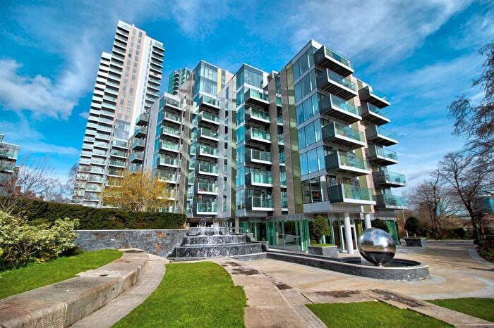 2 Bedroom Flat To Rent In Parkway Apartments, Goodchild Road, London, N4