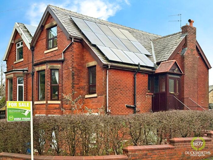 3 Bedroom Semi-Detached House For Sale In Ashleigh Street, Darwen, BB3