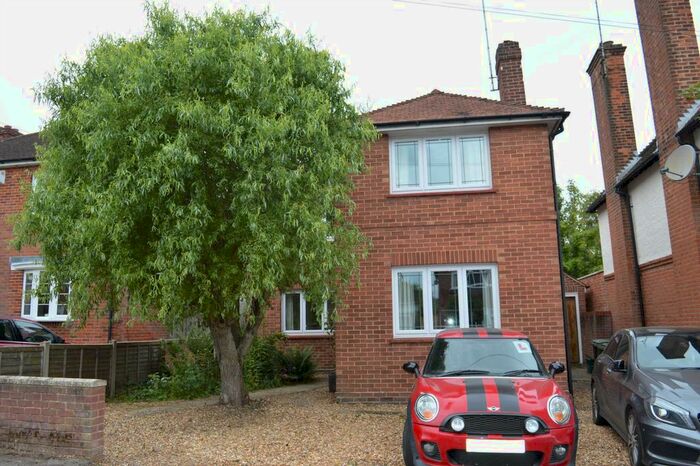 5 Bedroom Detached House To Rent In Rectory Close, Newbury, RG14