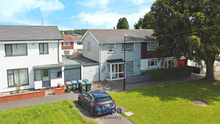 3 Bedroom Semi-Detached House For Sale In Page Road, Coventry, CV4