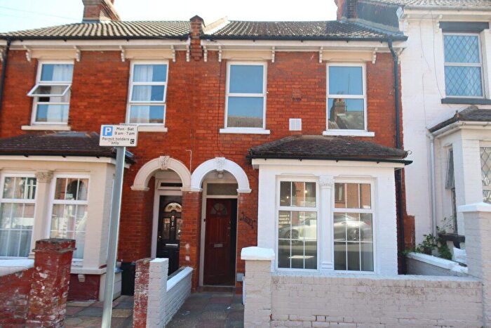 3 Bedroom Terraced House To Rent In Pagitt Street, Chatham, – Bedroom Terraced House, ME4
