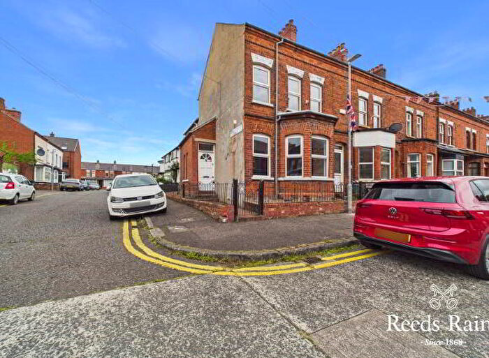 3 Bedroom End Of Terrace House For Sale In Greenville Road, Belfast, BT5