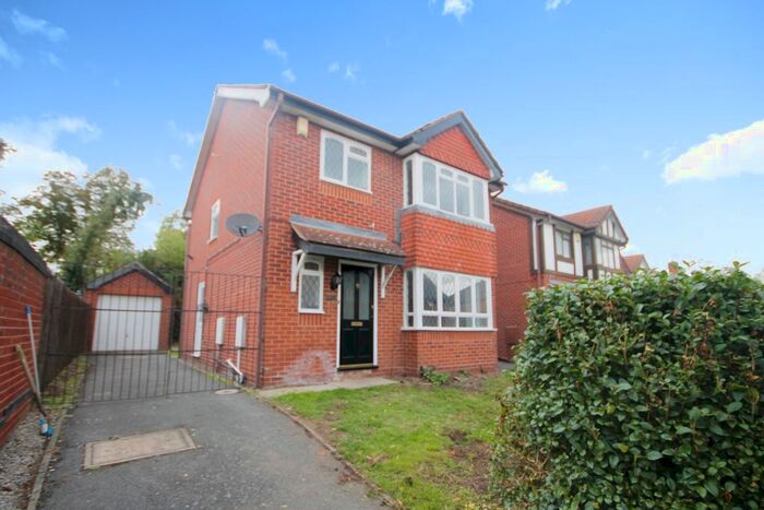 3 Bedroom Detached House To Rent In Neville Road, Western Park, Leicester, LE3