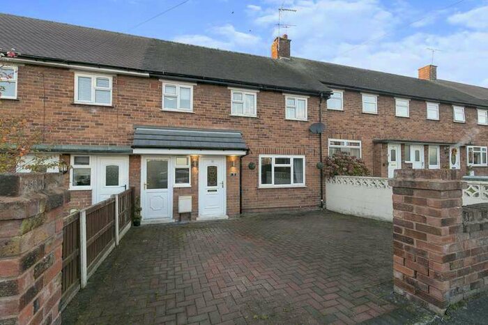 3 Bedroom Terraced House For Sale In Pen-y-cae, Wrexham, LL14