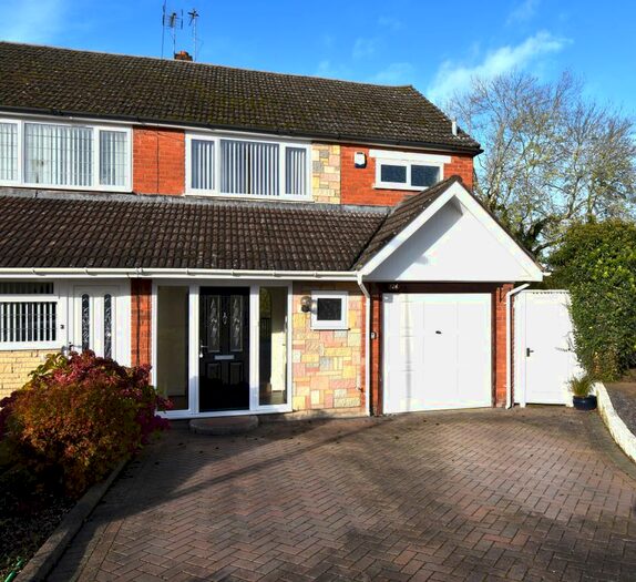 3 Bedroom Semi-Detached House To Rent In Brook Street, Kingswinford, West Midlands, DY6