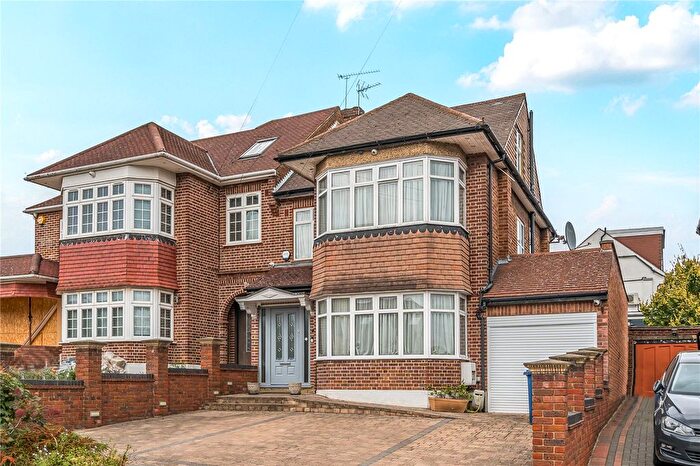4 Bedroom Semi-detached House For Sale In Norrys Road, Cockfosters, Barnet, EN4