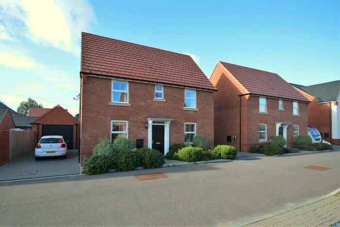 3 Bedroom Detached House To Rent In Toop Gardens, Aldingbourne, Chichester, PO20