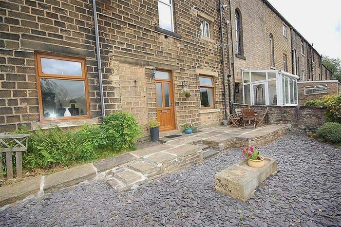 1 Bedroom Cottage To Rent In Dodds Royd, Berry Brow, Huddersfield, HD4