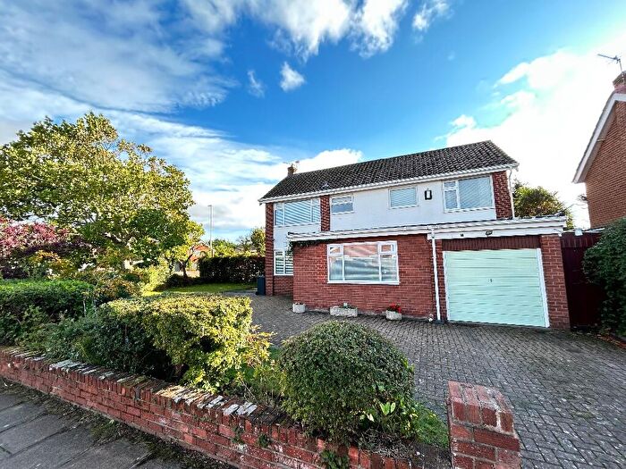 4 Bedroom Detached House For Sale In Sunbury Drive, Southport, Merseyside, PR8