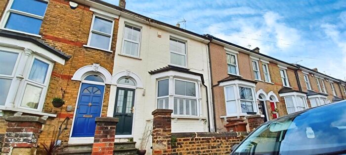 2 Bedroom Terraced House To Rent In Gordon Terrace, Rochester, ME1