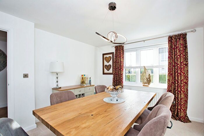 4 Bedroom Detached House For Sale In Atkins Hill, Wincanton, BA9