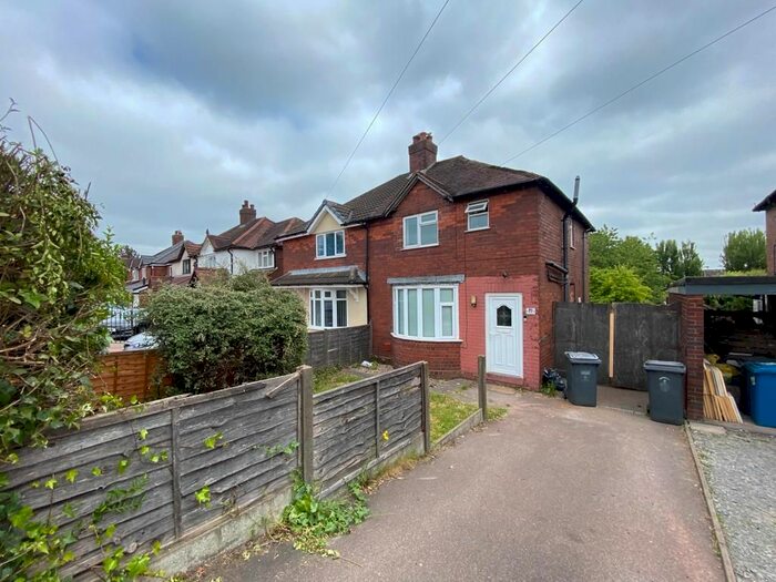 3 Bedroom Semi-Detached House To Rent In New Road, Burntwood, WS7