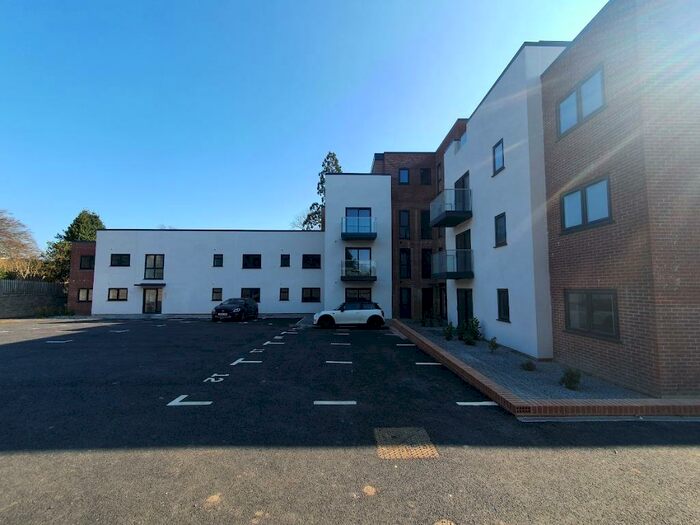 2 Bedroom Flat To Rent In Lodge Way, Grantham, NG31