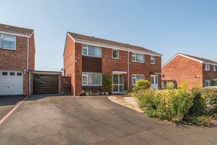3 Bedroom Semi-Detached House For Sale In Broughton Close, Taunton, TA1