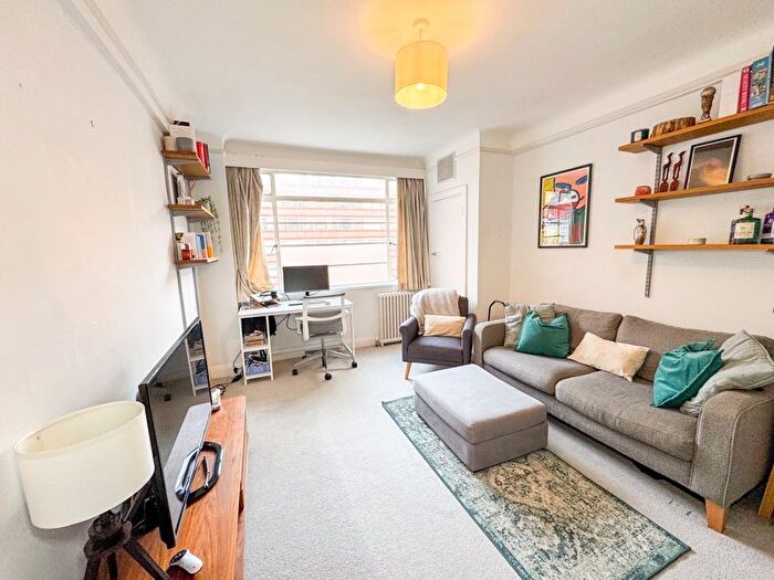 1 Bedroom Flat To Rent In Du Cane Court, Balham High Road, Balham, SW17