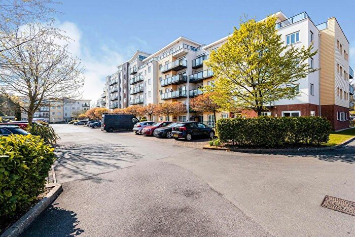 2 Bedroom Apartment For Sale In Gisors Road, Southsea, Hampshire, PO4