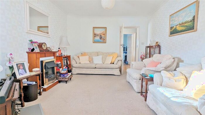 2 Bedroom Bungalow For Sale In Aldwick Crescent, Findon Valley, Worthing, West Sussex, BN14