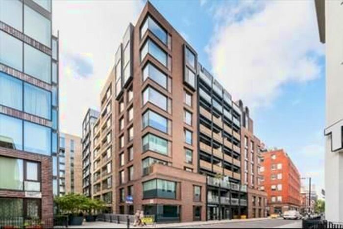 3 Bedroom Flat To Rent In Pearson Square, Fitzrovia, London, W1T