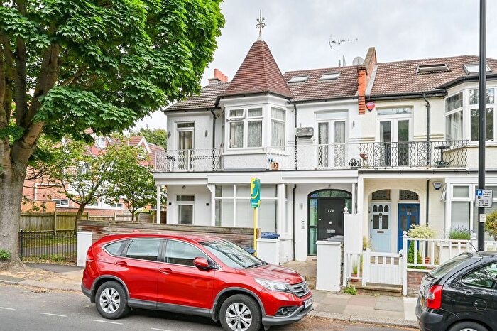 1 Bedroom Flat To Rent In Southfield Road, Chiswick, London, W4