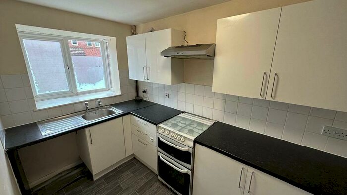 2 Bedroom Semi-Detached House To Rent In Derventio Close, Derby, Derbyshire, DE1