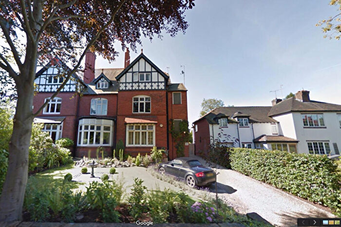 2 Bedroom Apartment To Rent In Hawthorn Lane, Cheshire, SK9