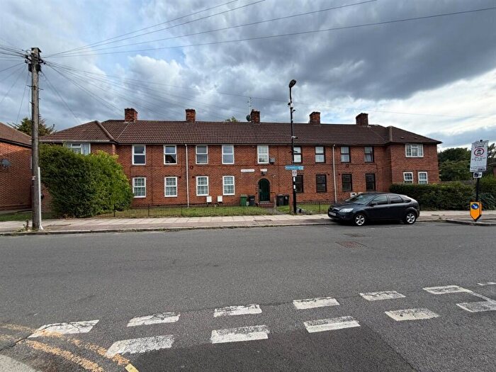2 Bedroom Flat For Sale In Boundfield Road, London, SE6