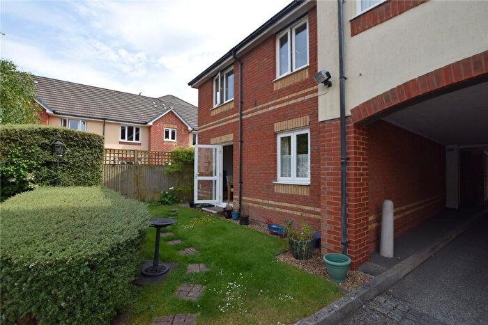 1 Bedroom Apartment For Sale In Ackender Road, Alton, Hampshire, GU34