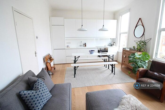 1 Bedroom Flat To Rent In Rosendale Road, London, SE21