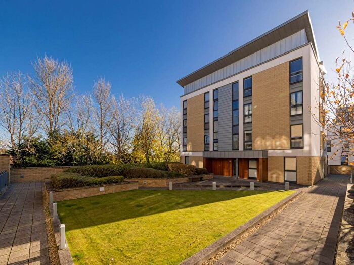 2 Bedroom Flat To Rent In Kimmerghame Drive, Fettes, Edinburgh, EH4