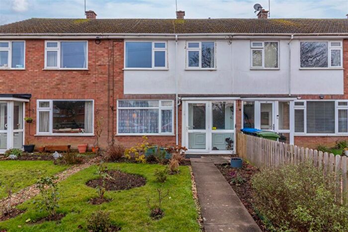 3 Bedroom Terraced House For Sale In Bagshaw Close, Ryton On Dunsmore, Coventry, CV8