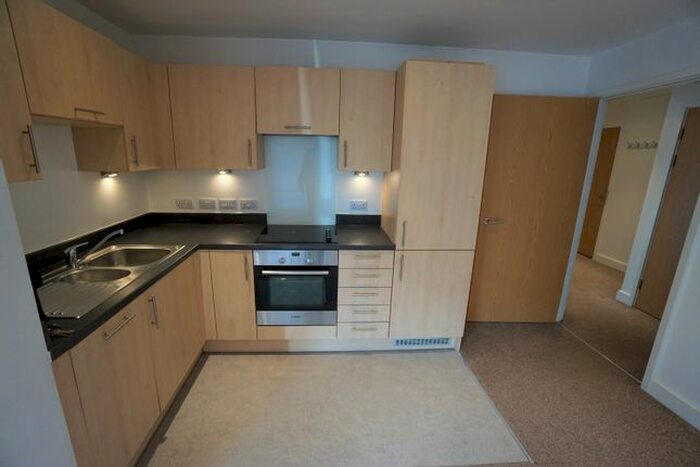 1 Bedroom Flat To Rent In Gaol Ferry Steps, Bristol, BS1