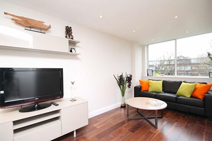 1 Bedroom Flat To Rent In Hurstway Walk, London, W11