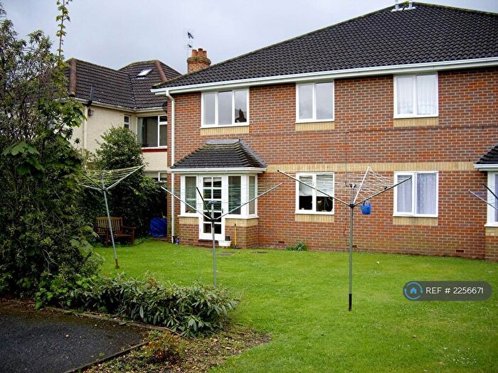1 Bedroom Flat To Rent In Alexander Court, Southampton, SO19