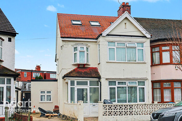 7 Bedroom Semi Detached House For Sale In Goldwell Road, Thornton Heath, CR7