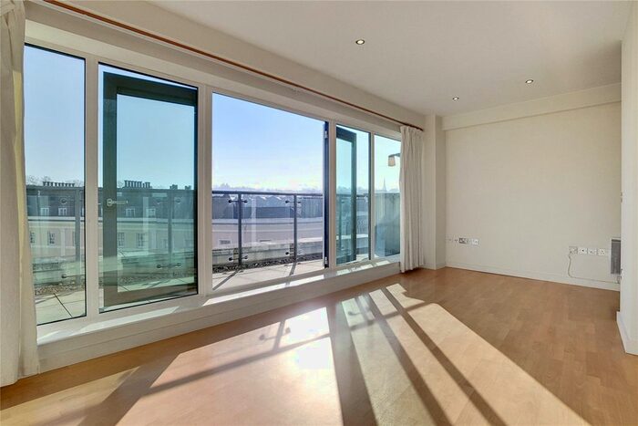 2 Bedroom Flat To Rent In Welland Street, London, SE10