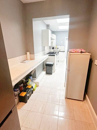 4 Bedroom Terraced House To Rent In Hampton Road, Ilford, IG1