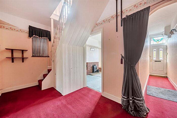 3 Bedroom End Terrace House For Sale In Northport, Wareham, Dorset, BH20