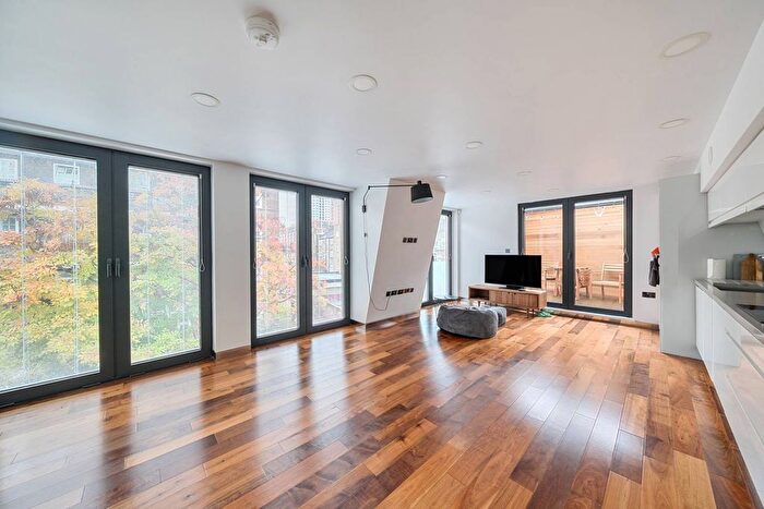 3 Bedroom Flat For Sale In Hatton Row, St John's Wood, London, NW8