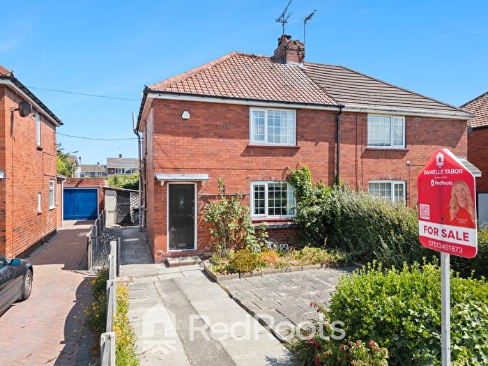 2 Bedroom Semi-Detached House For Sale In Crookesbroom Lane, Hatfield, Doncaster, DN7