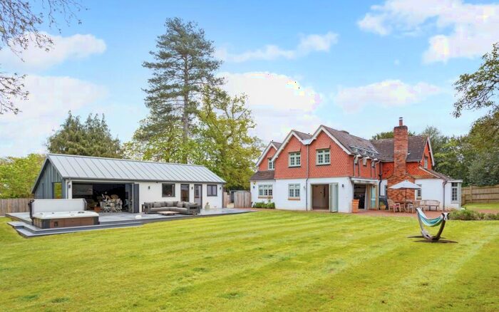 5 Bedroom Detached House To Rent In Mill Lane Chiddingfold, GU8
