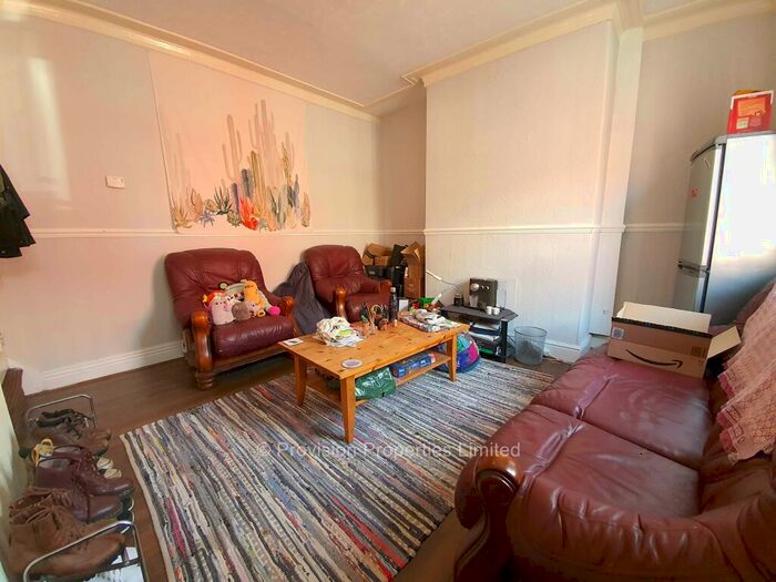 2 Bedroom Terraced House To Rent In Harold Place, Hyde Park, Leeds, LS6