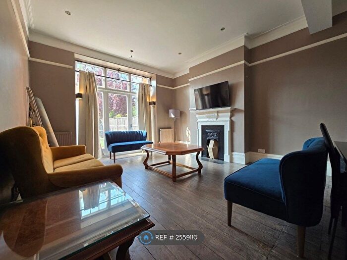 2 Bedroom Maisonette To Rent In Murray Road, Northwood, HA6