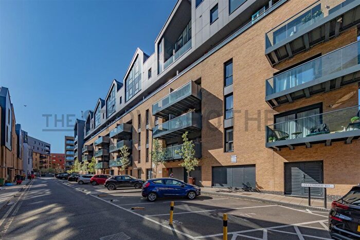 2 Bedroom Property To Rent In Collendale Road, Walthamstow, E17