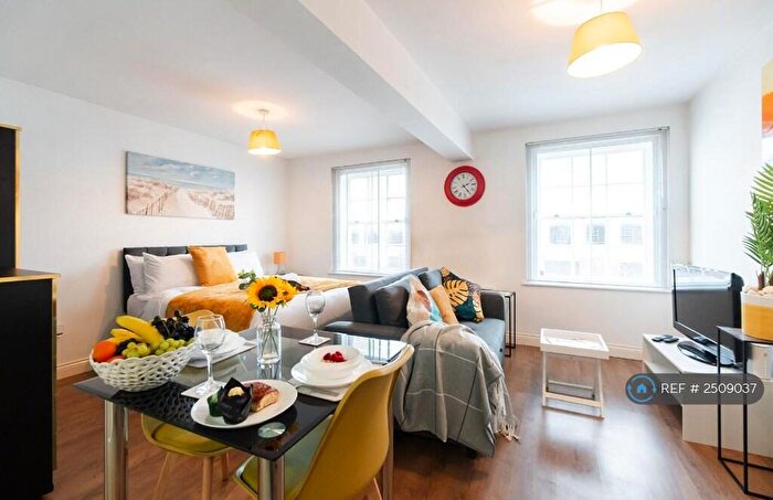 Studio To Rent In Princess Road West, Leicester, LE1