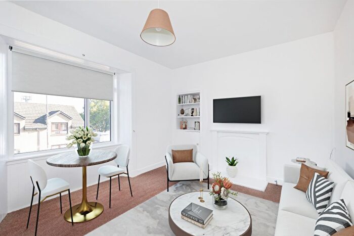 2 Bedroom Maisonette For Sale In A, Main Street, Winchburgh, EH52