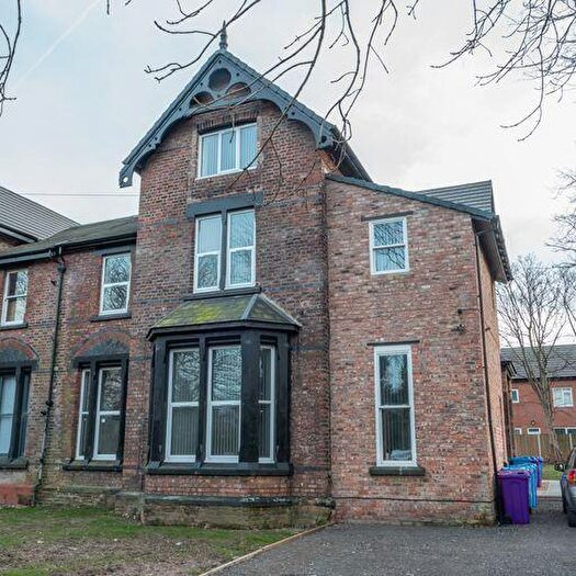 2 Bedroom Flat To Rent In Prescot Drive, Liverpool, L6