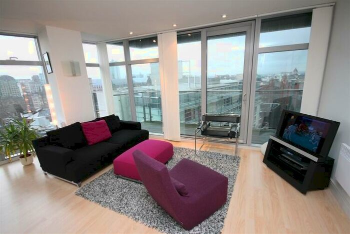 2 Bedroom Apartment To Rent In Great Northern Tower, Watson St Manchester, M3
