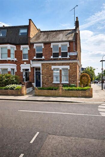 1 Bedroom Flat To Rent In Langthorne Street, Fulham, London, SW6