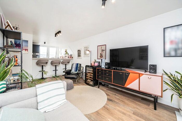 1 Bedroom Flat For Sale In Leather Lane, Clerkenwell, EC1N - Photo 6